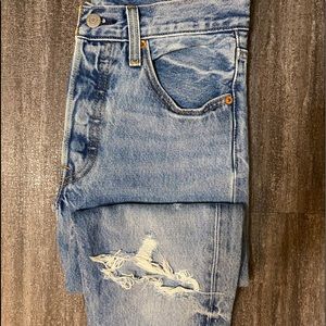 LEVI 501 Straight Jean